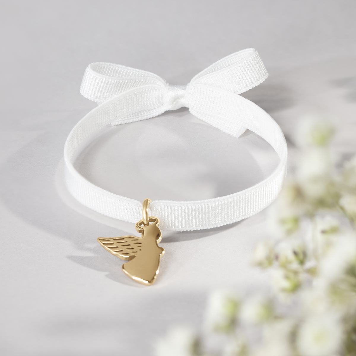 Bracelet ruban blanc avec Ange